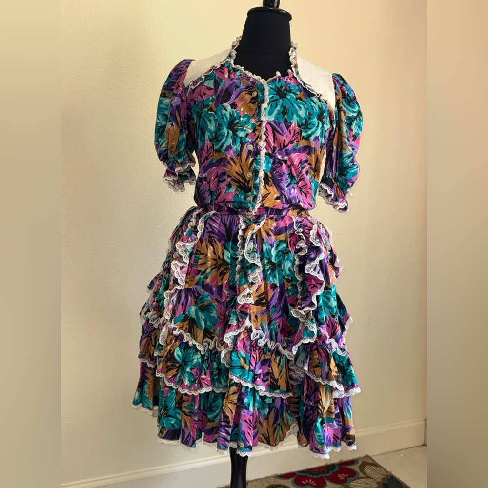 Vintage Fancy Fashions Floral Ruffle Square Dancing Dress size medium